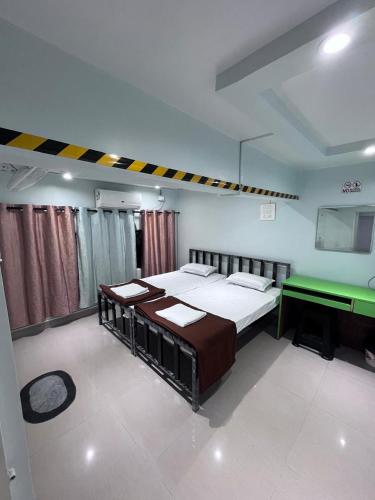 Mama Lodging And Boarding,,2 star