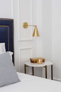 hotel midmost by majestic hotel group