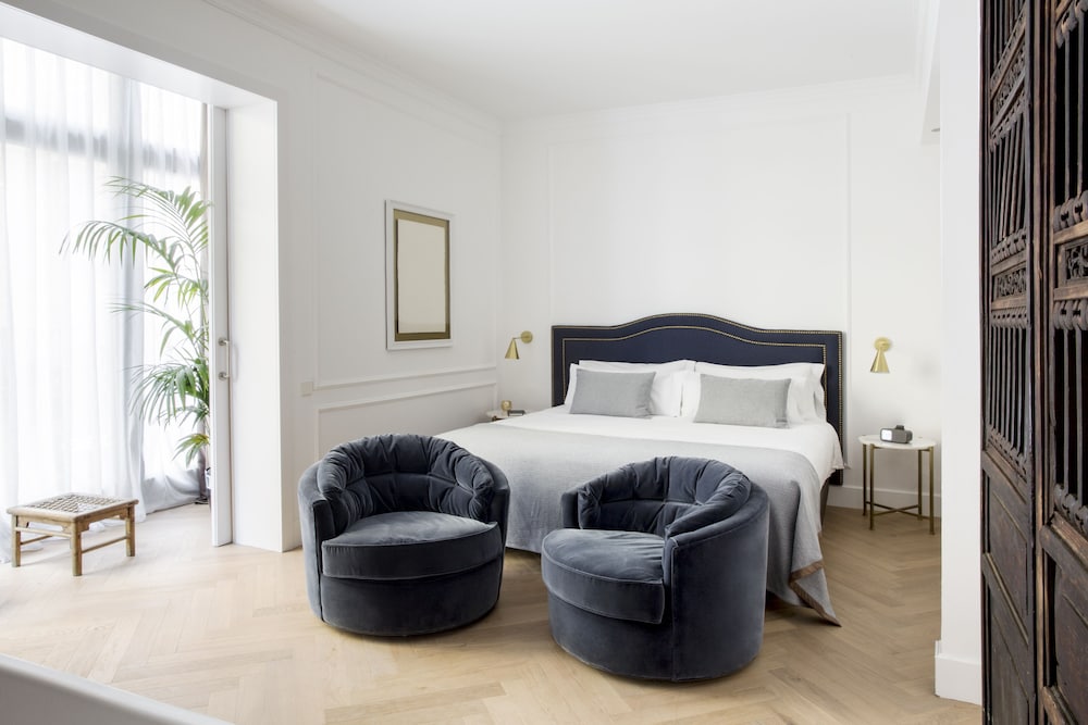 hotel midmost by majestic hotel group