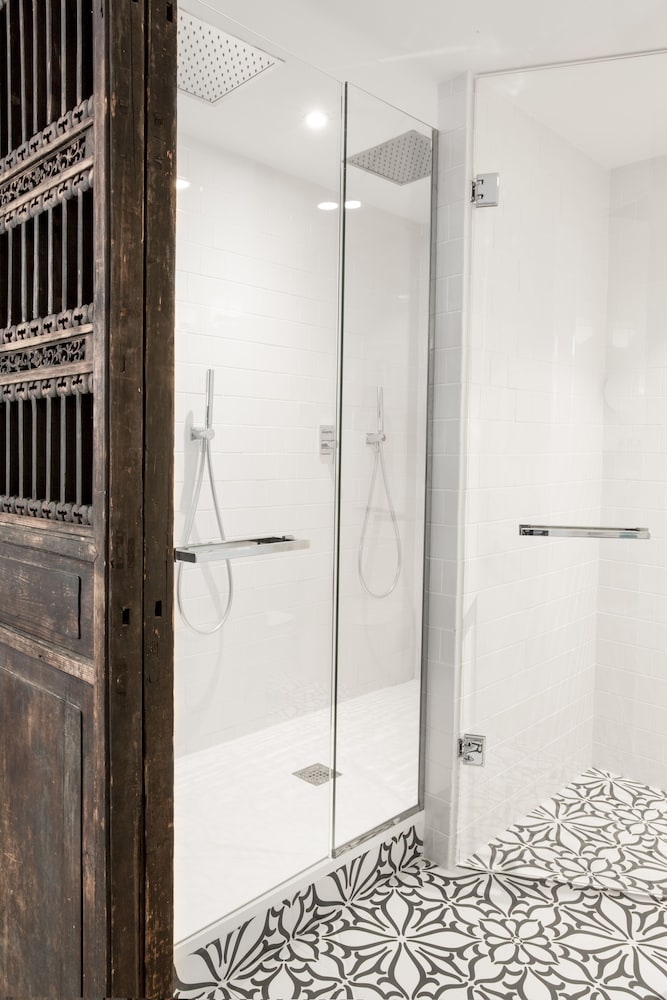 hotel midmost by majestic hotel group