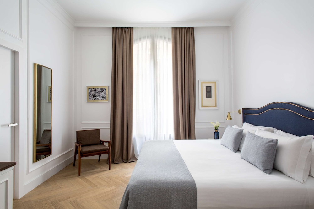 hotel midmost by majestic hotel group