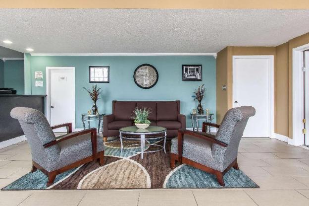 quality inn downtown historic district