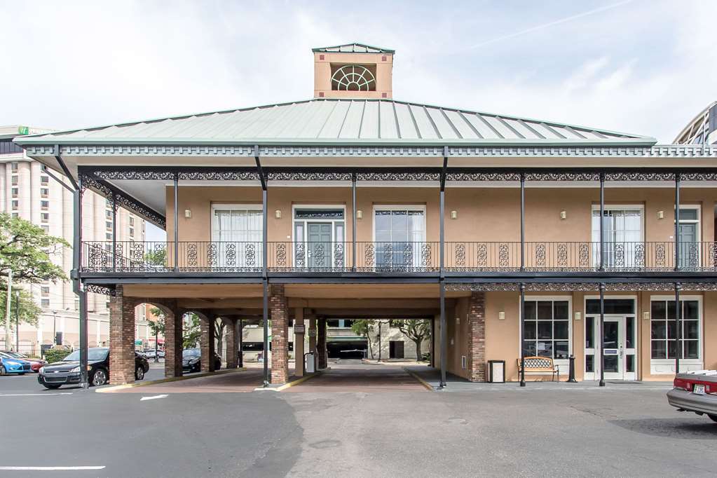 quality inn downtown historic district