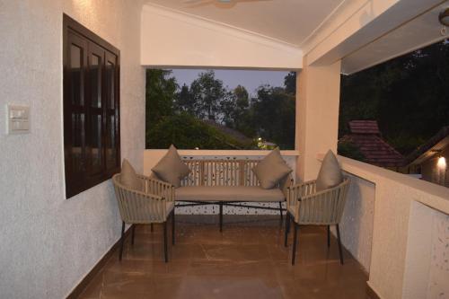3 acres resort