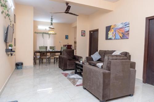 charter stays 3bhk luxurious flat in manikonda