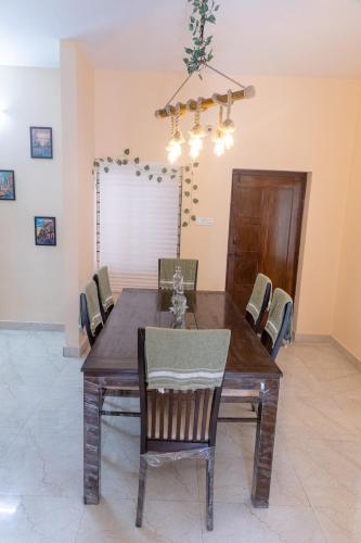 charter stays 3bhk luxurious flat in manikonda