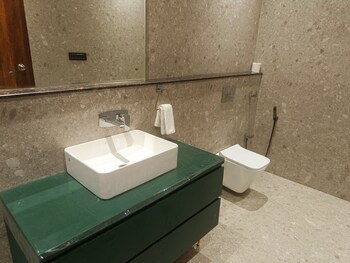 wildlense wild retreat