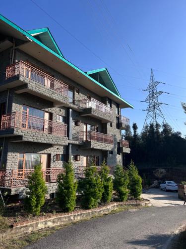 shalom hillcrest inn