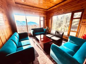 shalom hillcrest inn