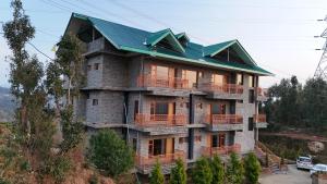 shalom hillcrest inn