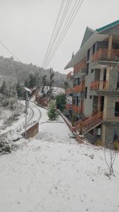 shalom hillcrest inn