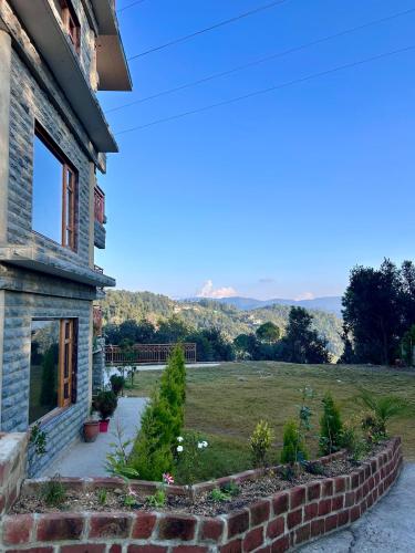 shalom hillcrest inn