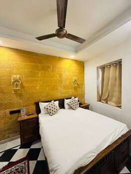 silent sands jaisalmer