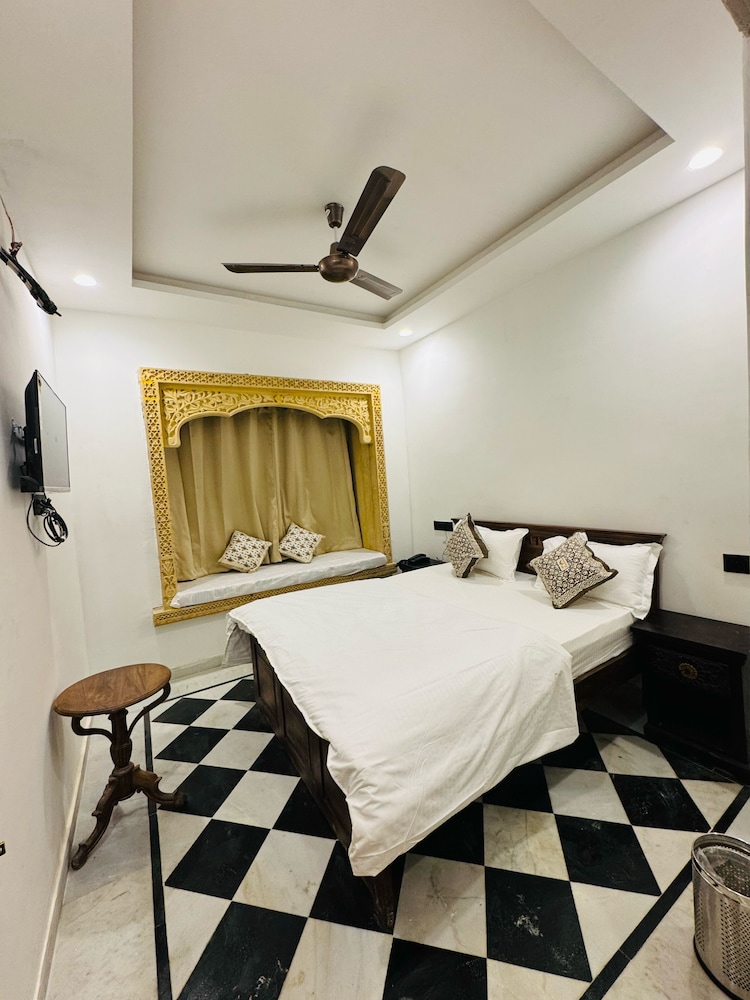 silent sands jaisalmer