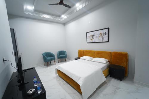 crazy days hotel sonipat