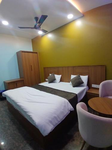 Triveni Hotel And Restaurant,,3 star