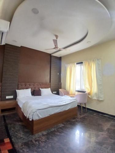 Triveni Hotel And Restaurant,,3 star