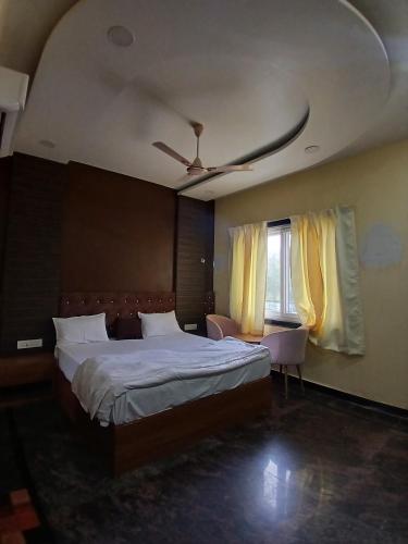 Triveni Hotel And Restaurant,,3 star