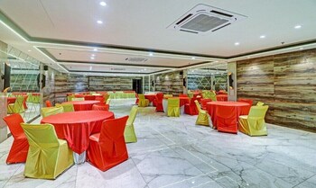 hotel sahibs city star agra
