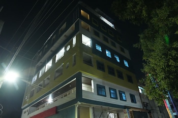 hiraa inn studio apartments