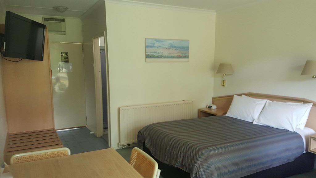 moe parklands motel