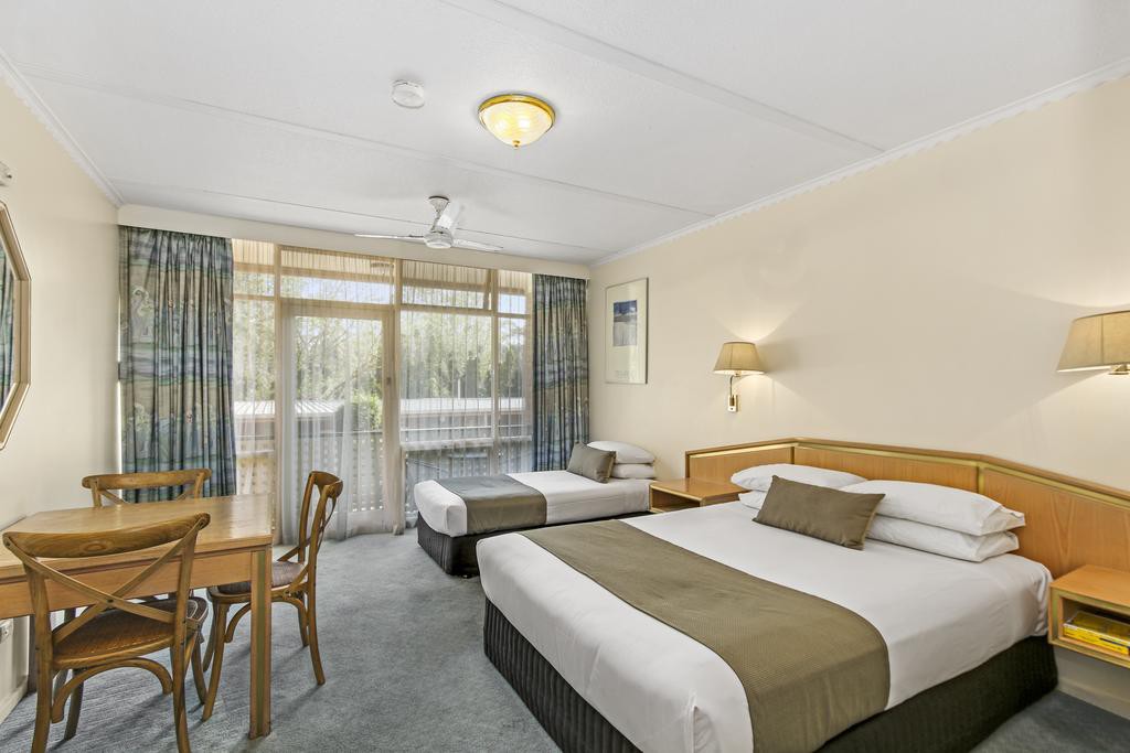 moe parklands motel