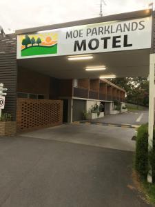 moe parklands motel