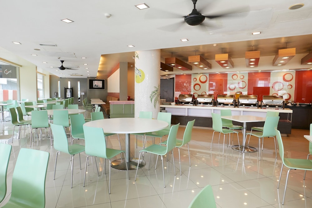 kingston hotel 11 pwtc kl