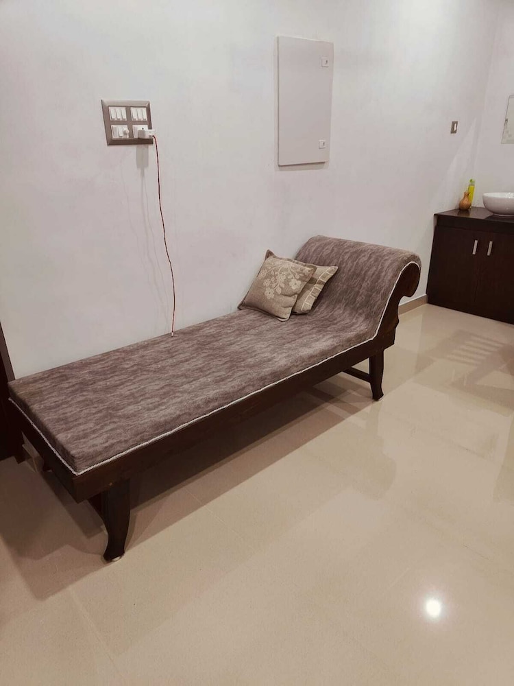 palm paradise home stay