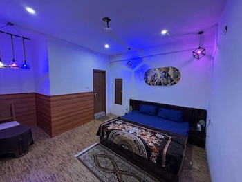 its braj raj home stay