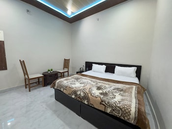 its braj raj home stay