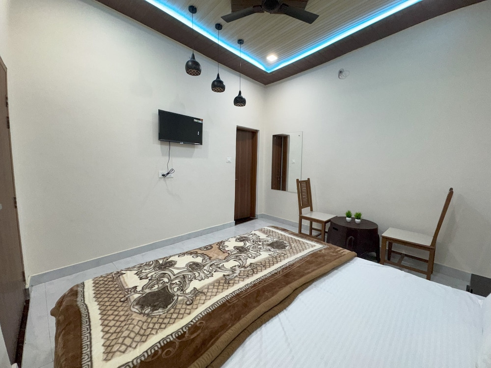 its braj raj home stay