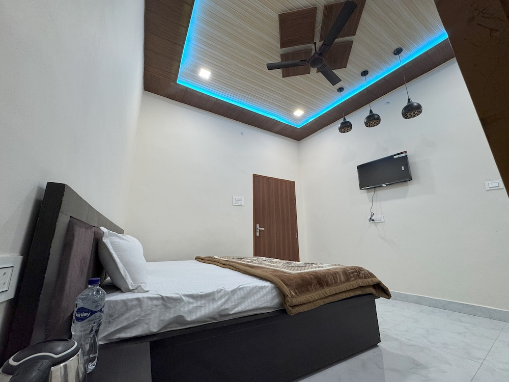 its braj raj home stay