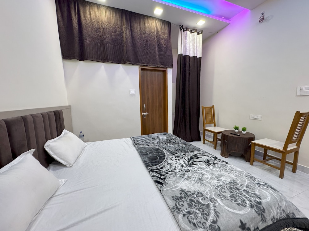 its braj raj home stay