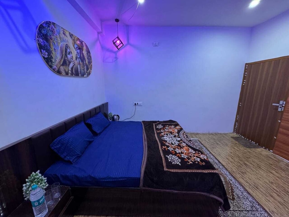 its braj raj home stay