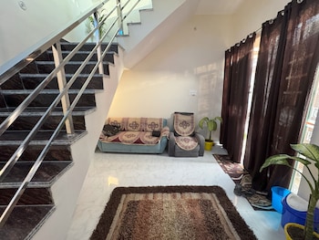 its braj raj home stay