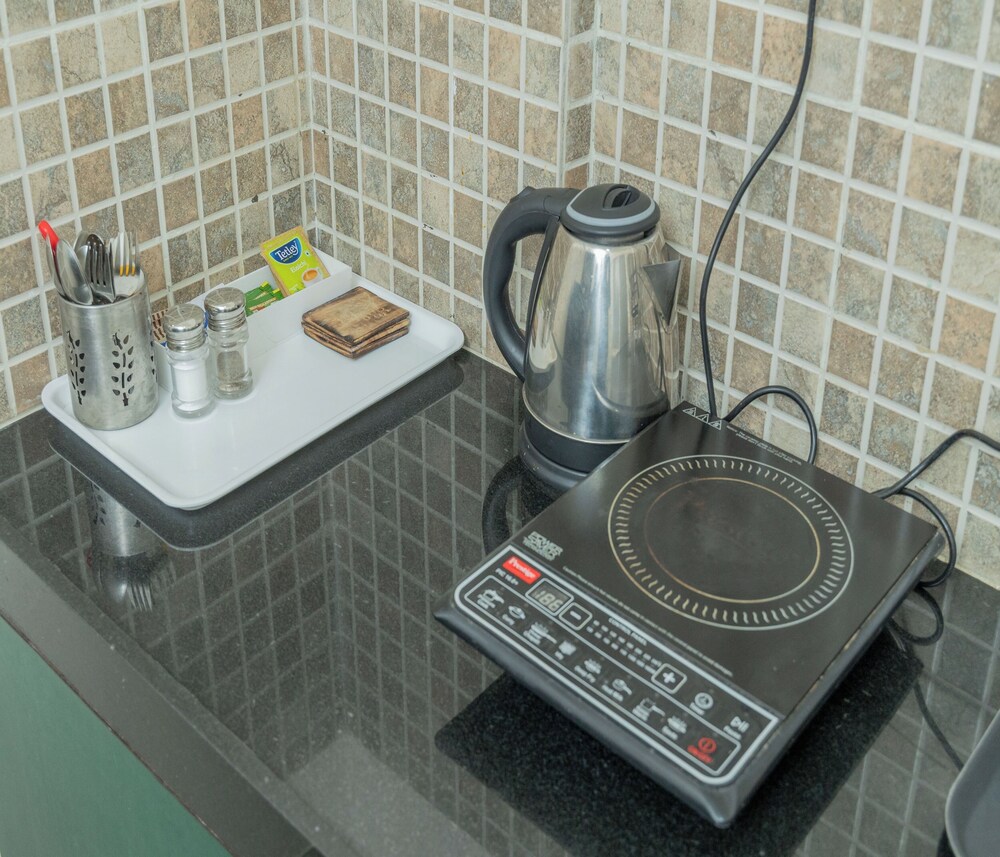 copper 11 service apartments sb road shivaji nagar pune