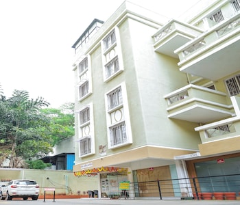 copper 11 service apartments sb road shivaji nagar pune