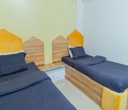 copper 11 service apartments sb road shivaji nagar pune