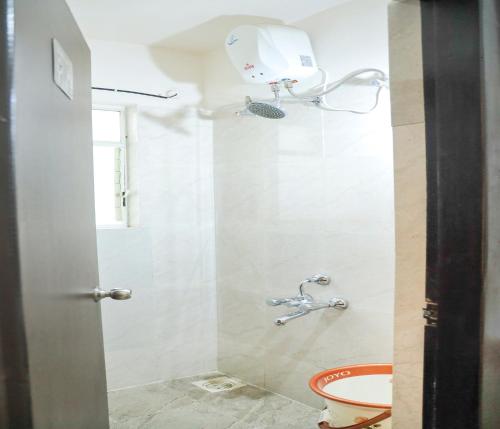 copper 11 service apartments sb road shivaji nagar pune