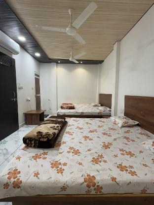 Hotel Shree Sidhi Vinayak,,2 star