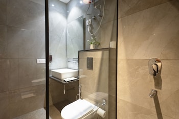 iva premium delhi airport