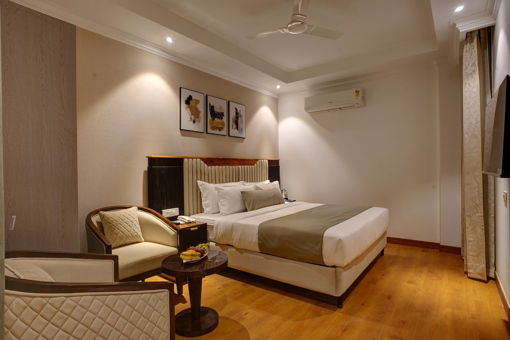iva premium delhi airport