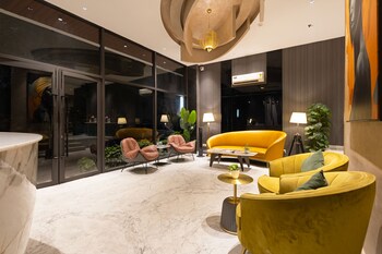 iva premium delhi airport