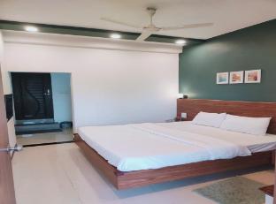 monkeycap tourist hostel