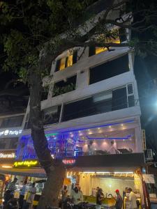 The Taaj Inn,,3 star