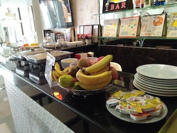 The Shades Hotel 50 Meter Beach Front,,3 star