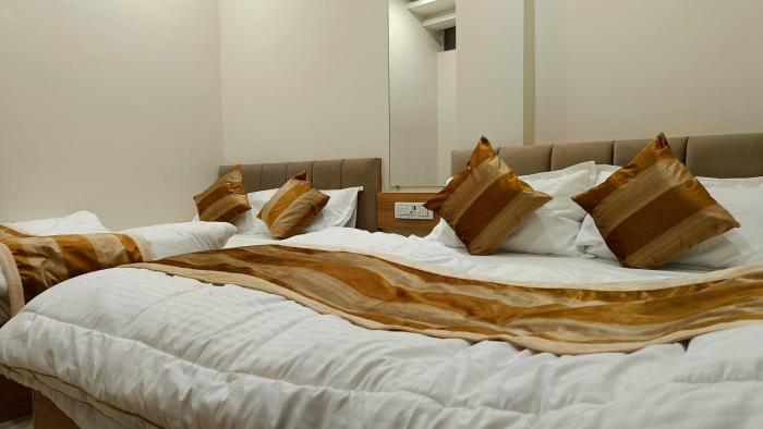 shree shyamraj hotel