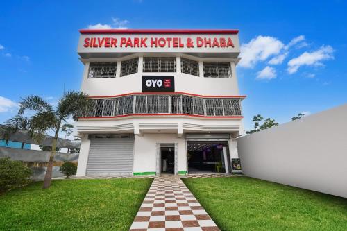 silver park hotel and dhaba