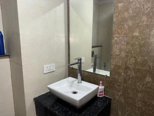 elegant studios luxury rental